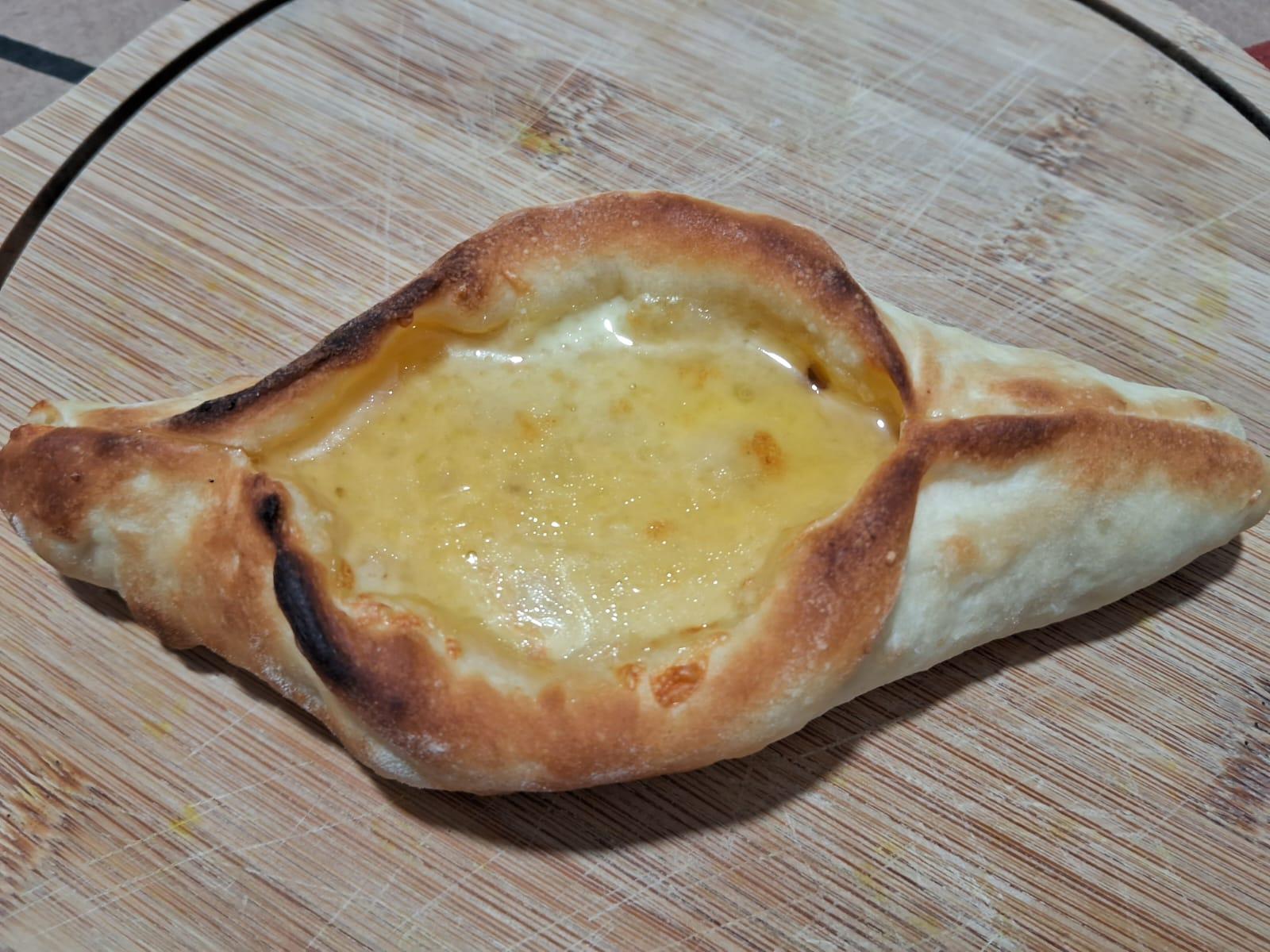 ESFIHA QUEIJO COM MEL