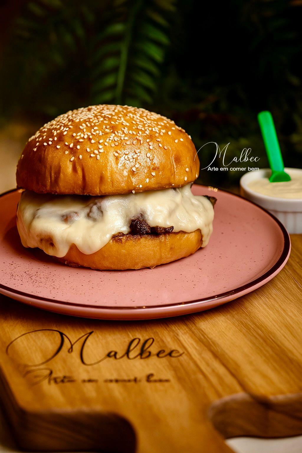 BURGUER FILÉZINHO 3 QUEIJOS
