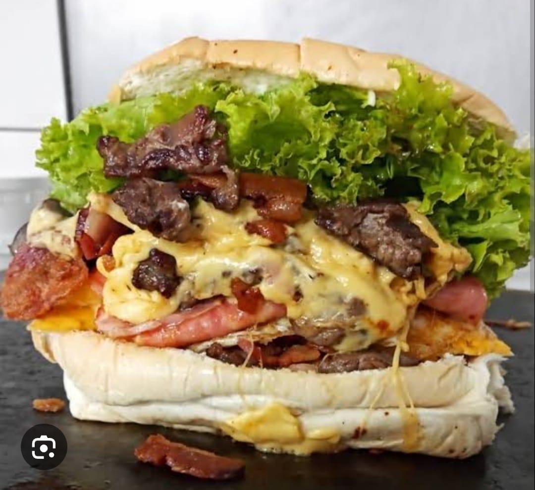 FILÉ BACON EGG SALADA